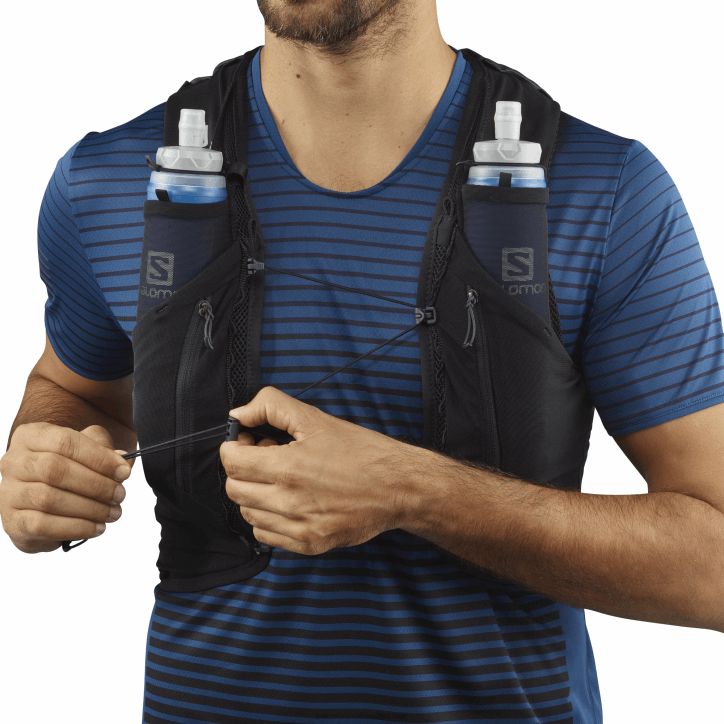 Salomon Černá pánská běžecká vesta s baňkami v ceně - adv skin 12 28B6354